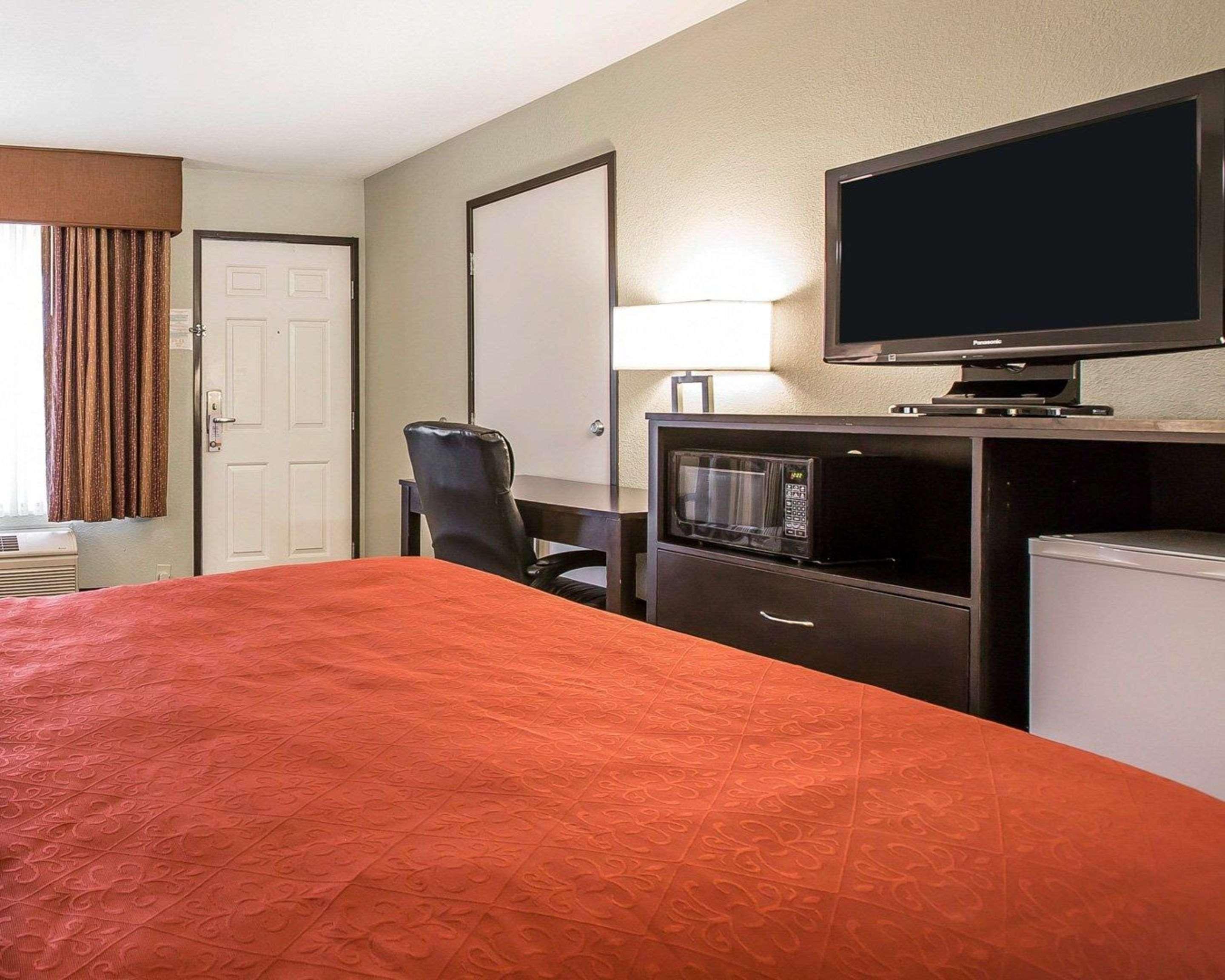 Quality Inn & Suites Woodland - Sacramento Airport Zewnętrze zdjęcie