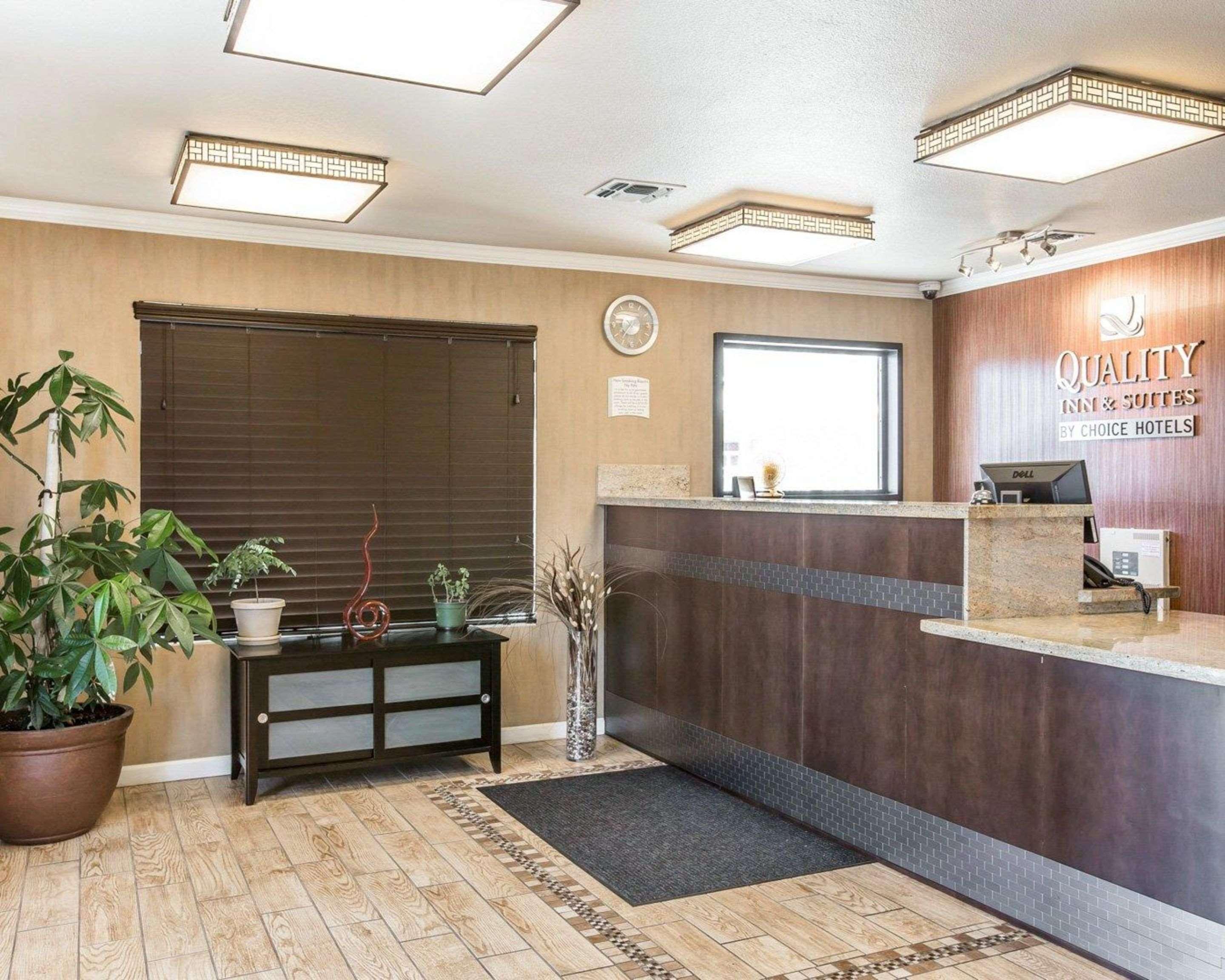 Quality Inn & Suites Woodland - Sacramento Airport Zewnętrze zdjęcie