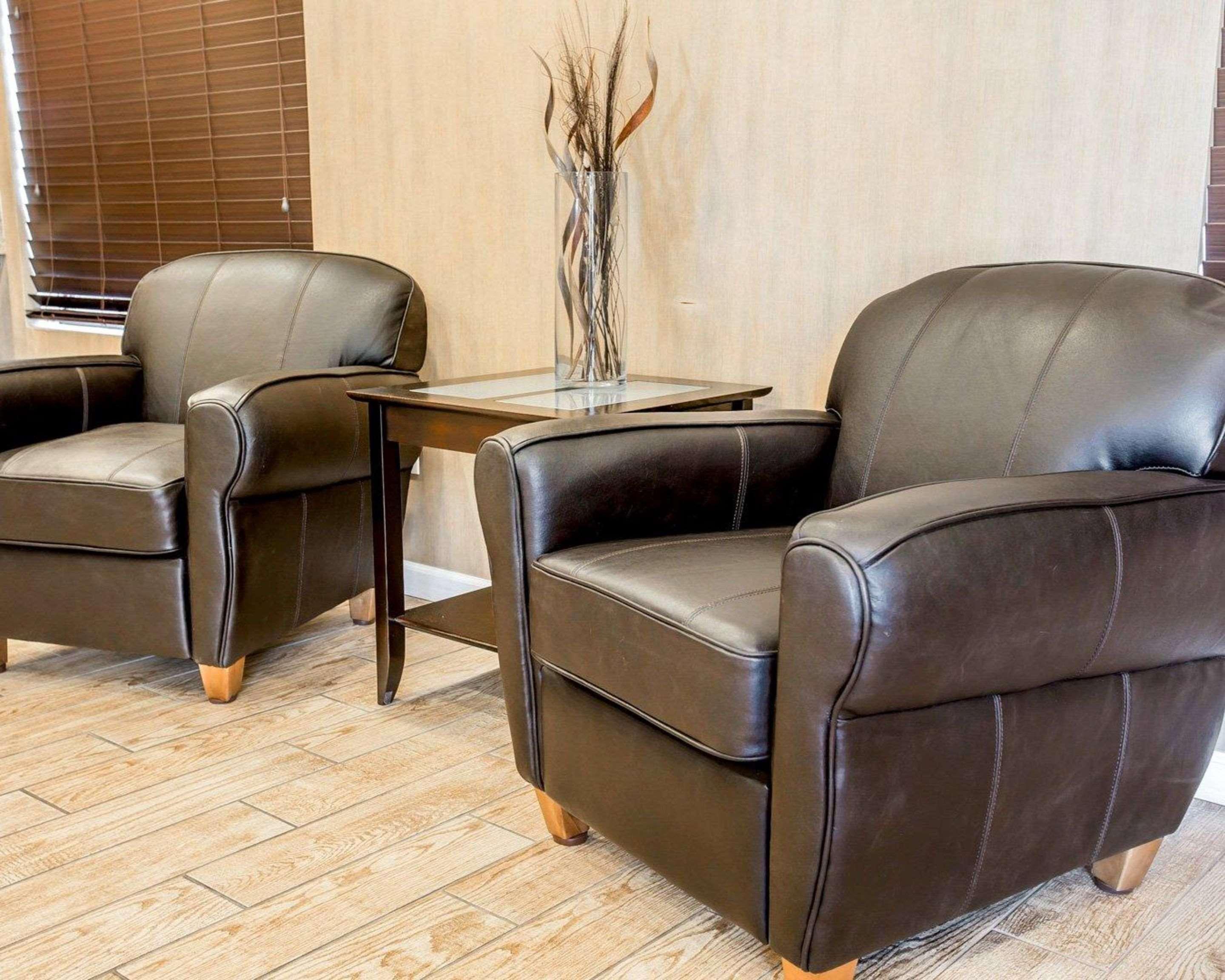 Quality Inn & Suites Woodland - Sacramento Airport Zewnętrze zdjęcie