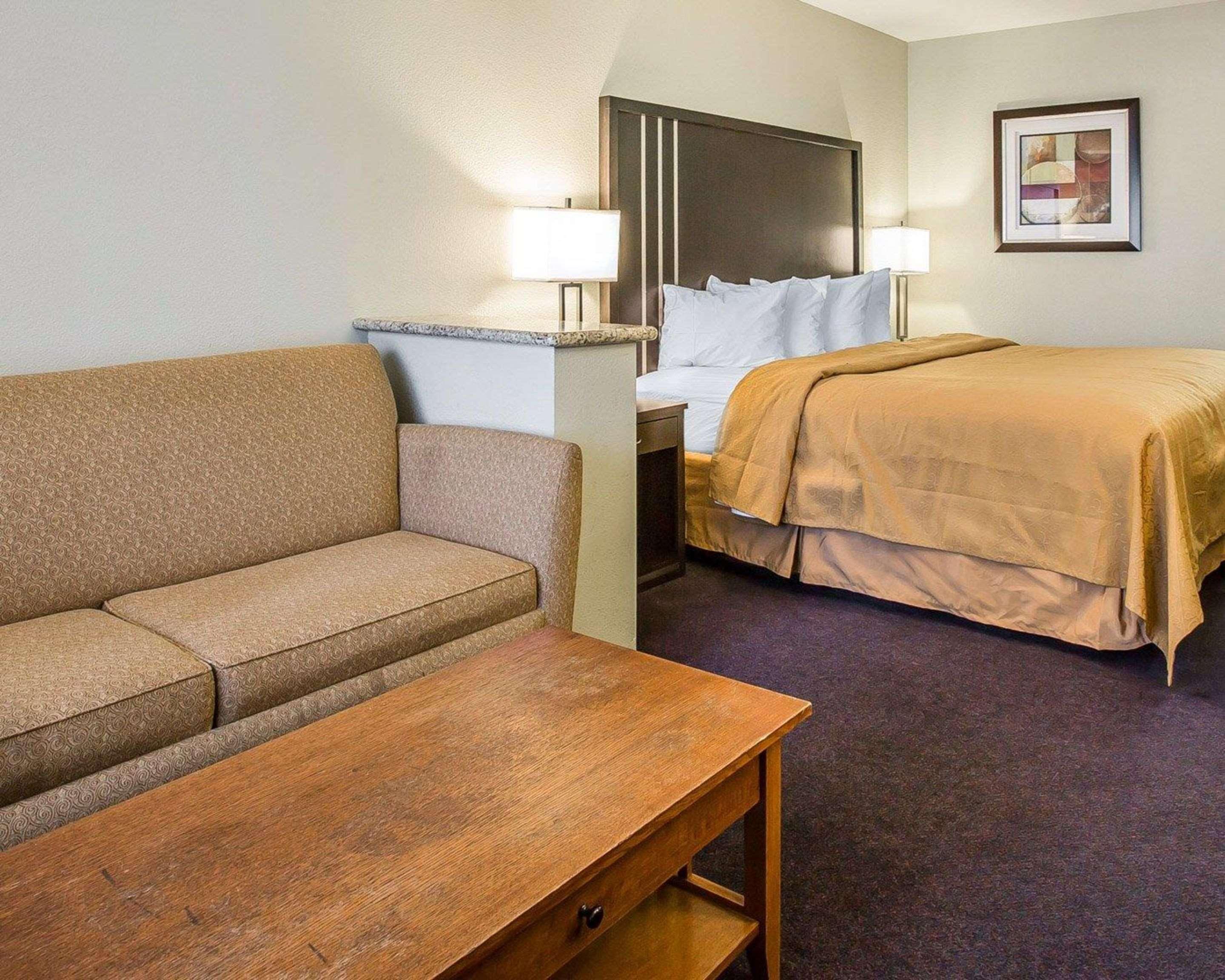 Quality Inn & Suites Woodland - Sacramento Airport Zewnętrze zdjęcie