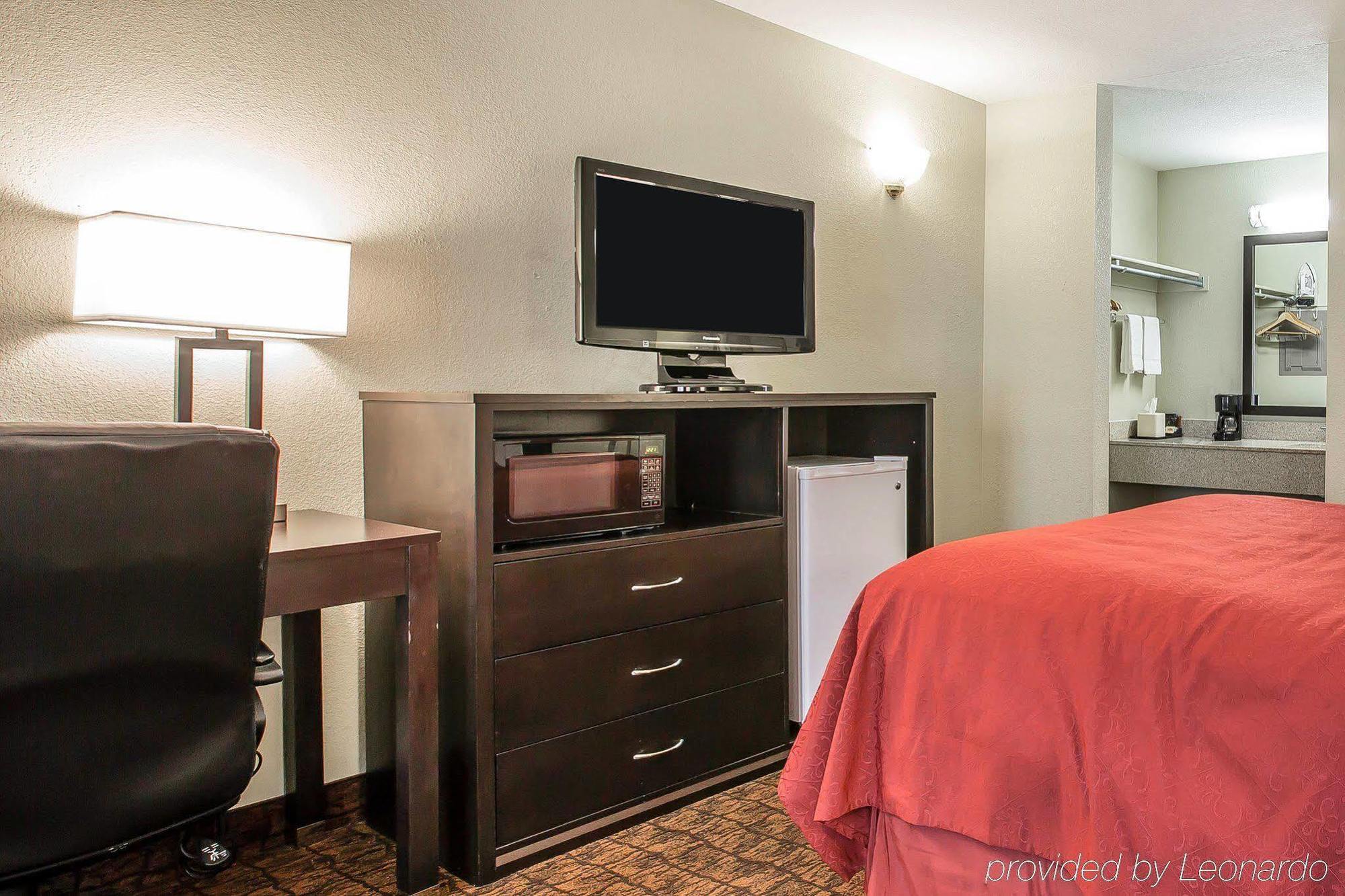 Quality Inn & Suites Woodland - Sacramento Airport Zewnętrze zdjęcie